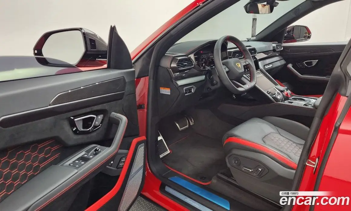 Lamborghini Urus 2023 4.0 автомат (гидро), фото 13 Lamborghini Urus 2023 4.0 автомат (гидро), фото 13