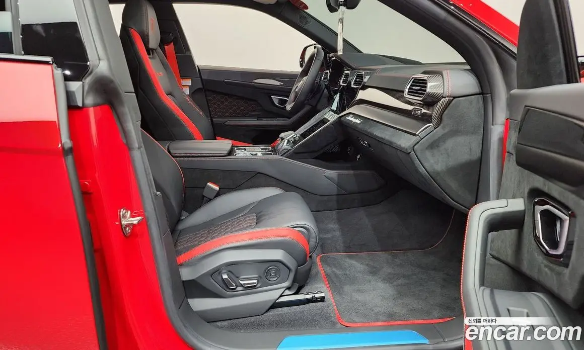 Lamborghini Urus 2023 4.0 автомат (гидро), фото 16 Lamborghini Urus 2023 4.0 автомат (гидро), фото 16