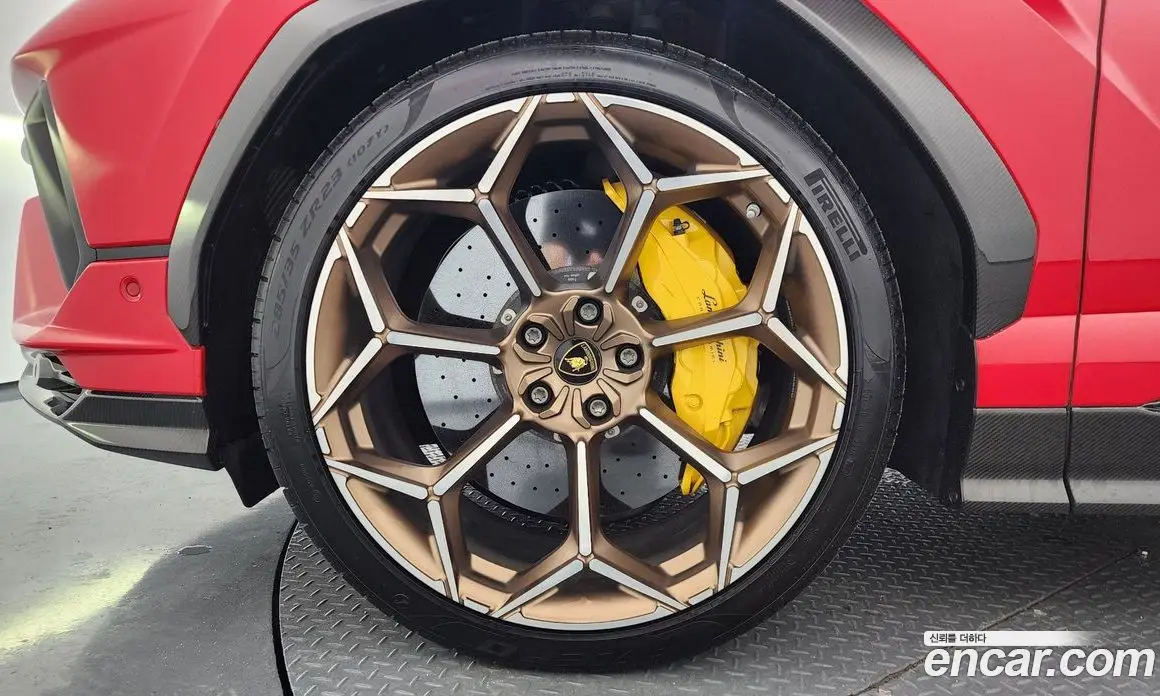 Lamborghini Urus 2023 4.0 автомат (гидро), фото 5 Lamborghini Urus 2023 4.0 автомат (гидро), фото 5