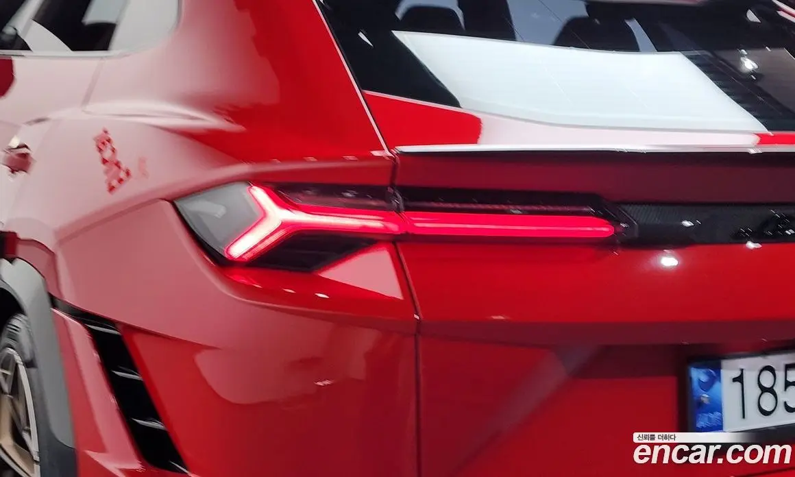 Lamborghini Urus 2023 4.0 автомат (гидро), фото 9 Lamborghini Urus 2023 4.0 автомат (гидро), фото 9