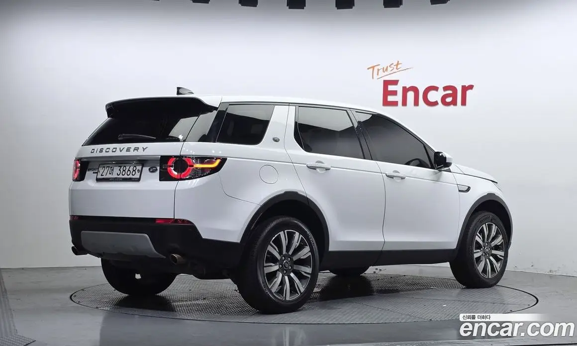 Land Rover Discovery Sport 2018 2.0 автомат (гидро), фото 2 Land Rover Discovery Sport 2018 2.0 автомат (гидро), фото 2