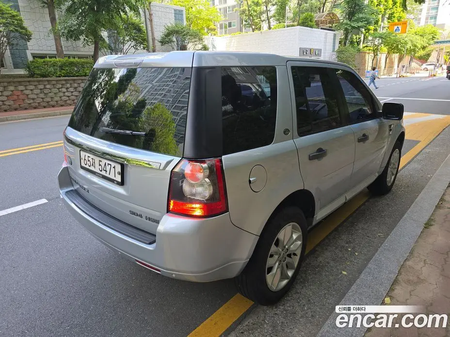 Land Rover Freelander 2011 2.2 автомат (гидро), фото 2 Land Rover Freelander 2011 2.2 автомат (гидро), фото 2