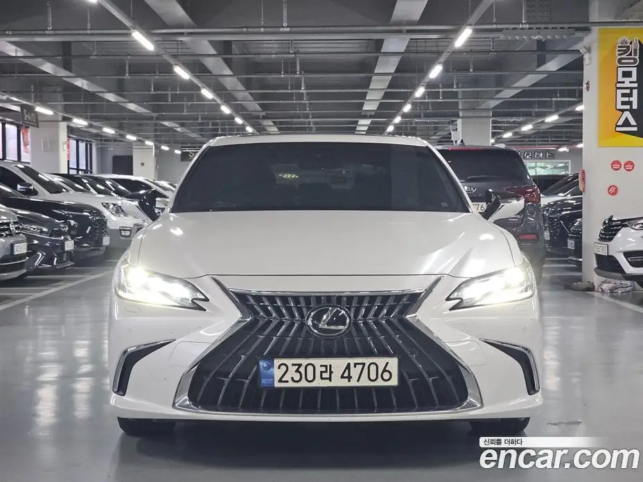 Lexus ES 2023 2.5 автомат (гидро), фото 1 Lexus ES 2023 2.5 автомат (гидро), фото 1