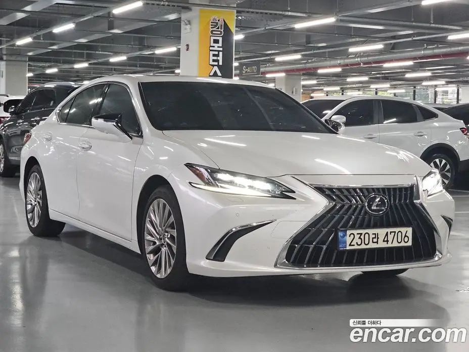 Lexus ES 2023 2.5 автомат (гидро), фото 3 Lexus ES 2023 2.5 автомат (гидро), фото 3
