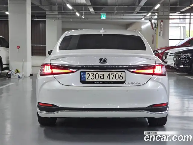 Lexus ES 2023 2.5 автомат (гидро), миниатюра 4 Lexus ES 2023 2.5 автомат (гидро), миниатюра 4