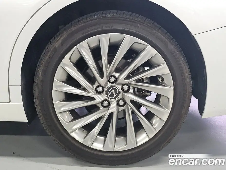 Lexus ES 2023 2.5 автомат (гидро), фото 5 Lexus ES 2023 2.5 автомат (гидро), фото 5