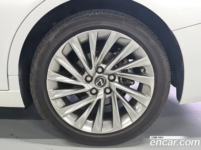 Lexus ES 2023 2.5 автомат (гидро), миниатюра 5 Lexus ES 2023 2.5 автомат (гидро), миниатюра 5