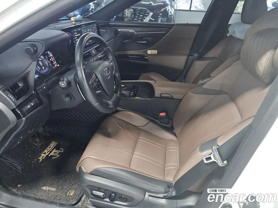 Lexus ES 2023 2.5 автомат (гидро), фото 9 Lexus ES 2023 2.5 автомат (гидро), фото 9