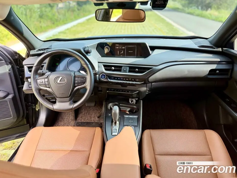 Lexus UX 2022 0.2 автомат (гидро), фото 12