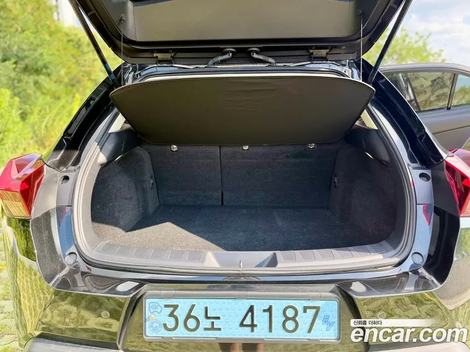 Lexus UX 2022 0.2 автомат (гидро), фото 6