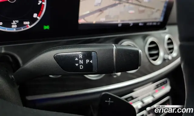 Mercedes-Benz E-Class 2018 2.0 автомат (гидро), миниатюра 12