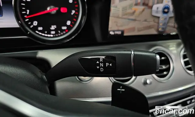 Mercedes-Benz E-Class 2018 2.0 автомат (гидро), миниатюра 11 Mercedes-Benz E-Class 2018 2.0 автомат (гидро), миниатюра 11