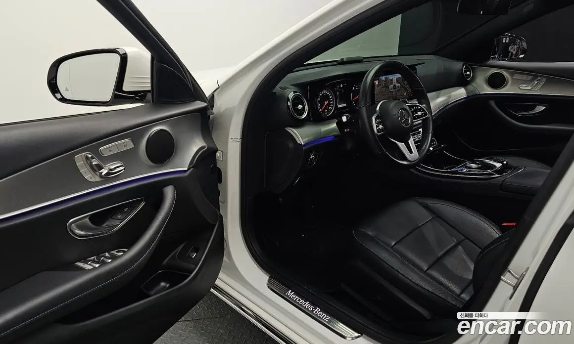 Mercedes-Benz E-Class 2018 2.0 автомат (гидро), фото 16 Mercedes-Benz E-Class 2018 2.0 автомат (гидро), фото 16