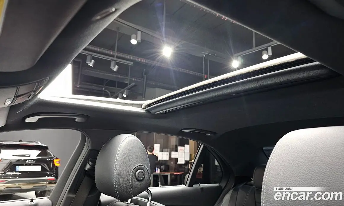 Mercedes-Benz E-Class 2018 2.0 автомат (гидро), фото 24 Mercedes-Benz E-Class 2018 2.0 автомат (гидро), фото 24