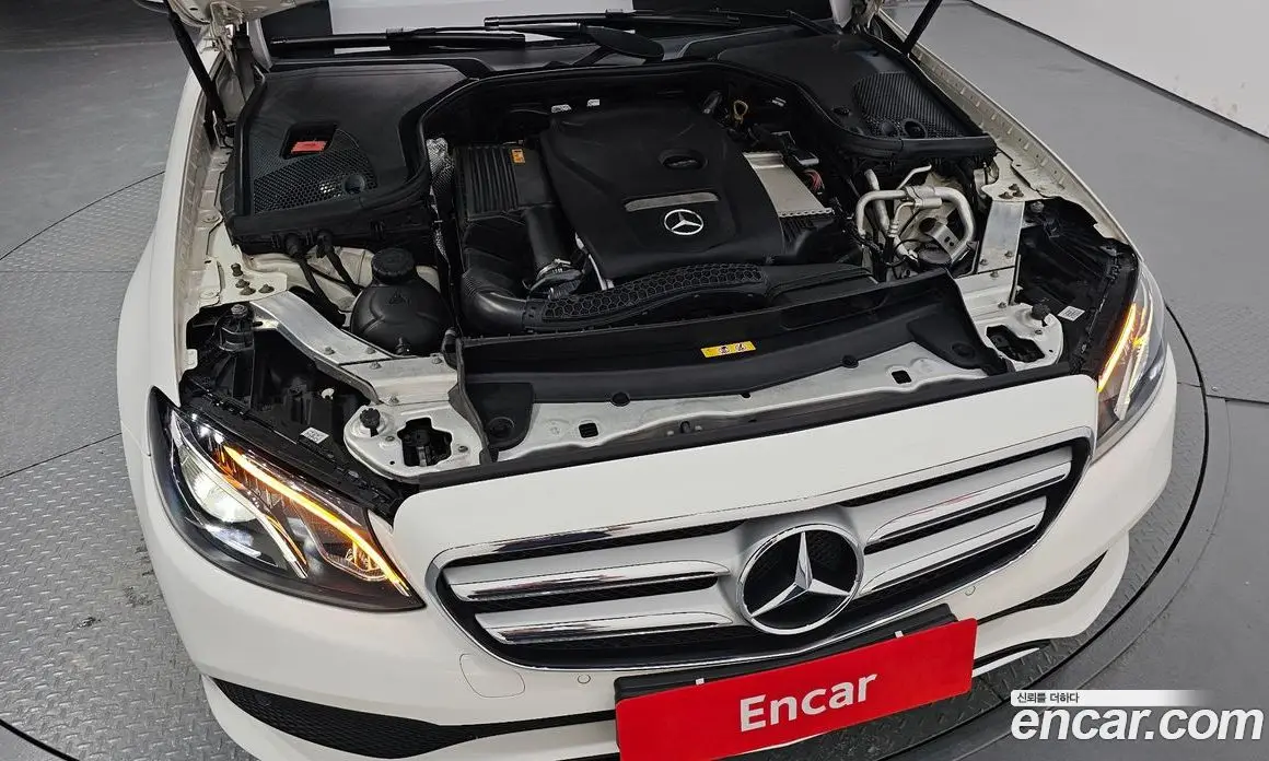 Mercedes-Benz E-Class 2018 2.0 автомат (гидро), фото 5 Mercedes-Benz E-Class 2018 2.0 автомат (гидро), фото 5