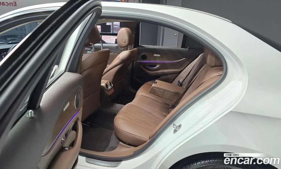 Mercedes-Benz E-Class 2019 1.9 автомат (гидро), фото 18