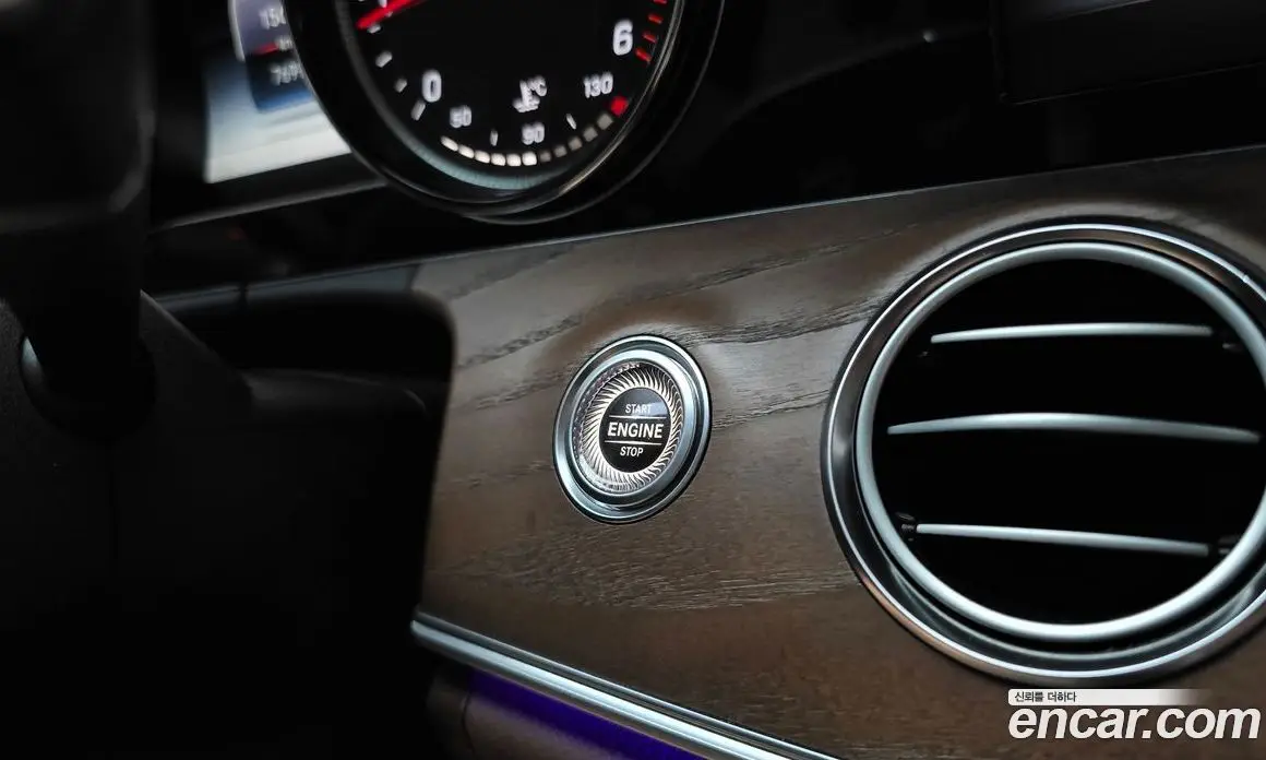 Mercedes-Benz E-Class 2019 1.9 автомат (гидро), фото 25