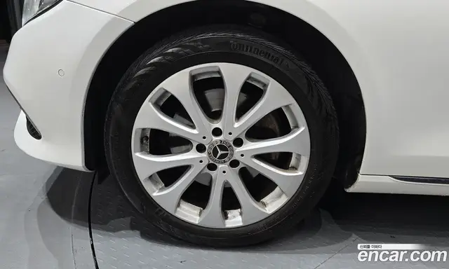 Mercedes-Benz E-Class 2019 1.9 автомат (гидро), миниатюра 5