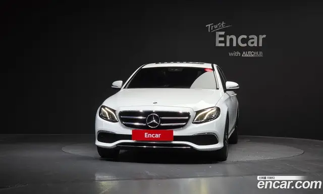 Mercedes-Benz E-Class 2020 2.0 автомат (гидро), миниатюра 3