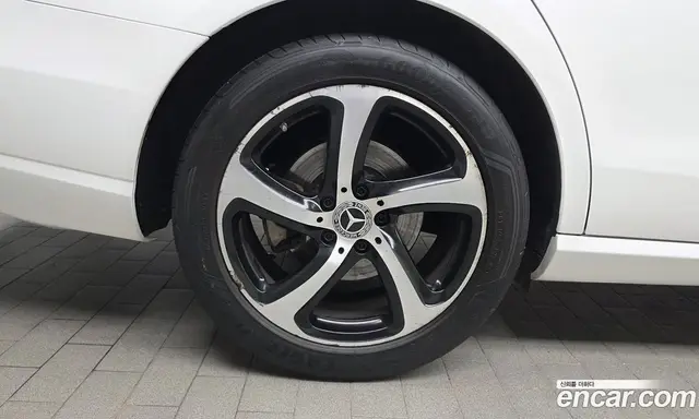 Mercedes-Benz E-Class 2020 2.0 автомат (гидро), миниатюра 5