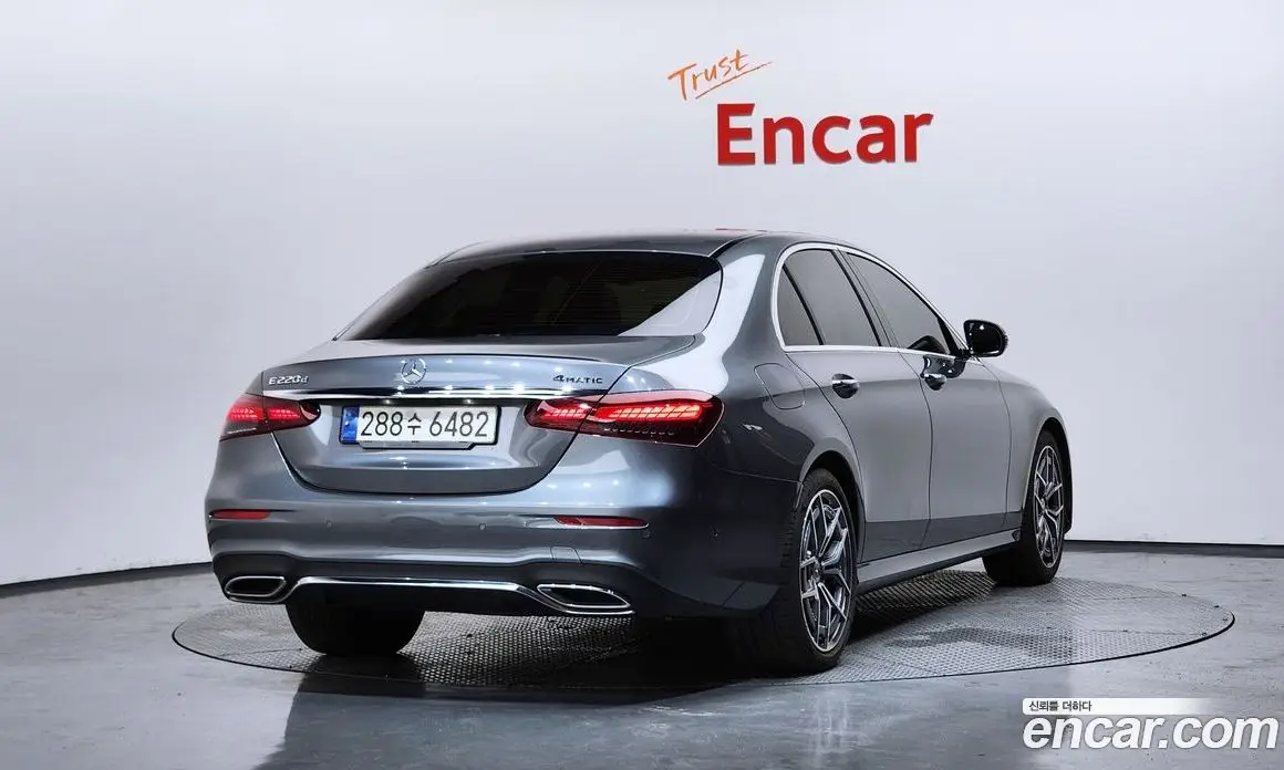 Mercedes-Benz E-Class 2022 1.9 автомат (гидро), фото 2 Mercedes-Benz E-Class 2022 1.9 автомат (гидро), фото 2
