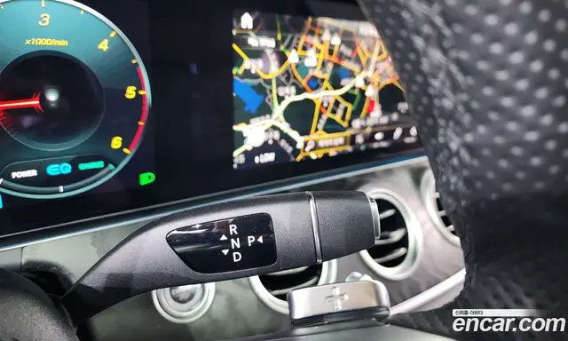 Mercedes-Benz E-Class 2022 1.9 автомат (гидро), миниатюра 12