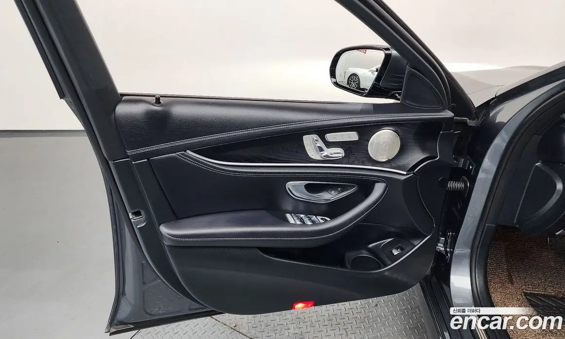 Mercedes-Benz E-Class 2022 1.9 автомат (гидро), фото 14 Mercedes-Benz E-Class 2022 1.9 автомат (гидро), фото 14