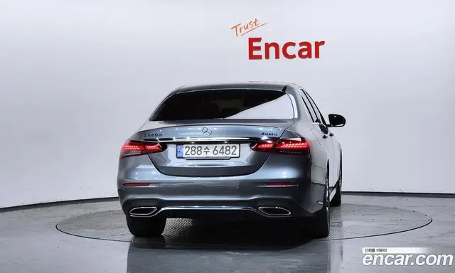 Mercedes-Benz E-Class 2022 1.9 автомат (гидро), миниатюра 4 Mercedes-Benz E-Class 2022 1.9 автомат (гидро), миниатюра 4