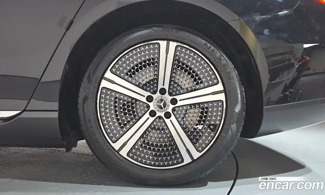 Mercedes-Benz EQS 2022 0.3 автомат (гидро), миниатюра 6 Mercedes-Benz EQS 2022 0.3 автомат (гидро), миниатюра 6