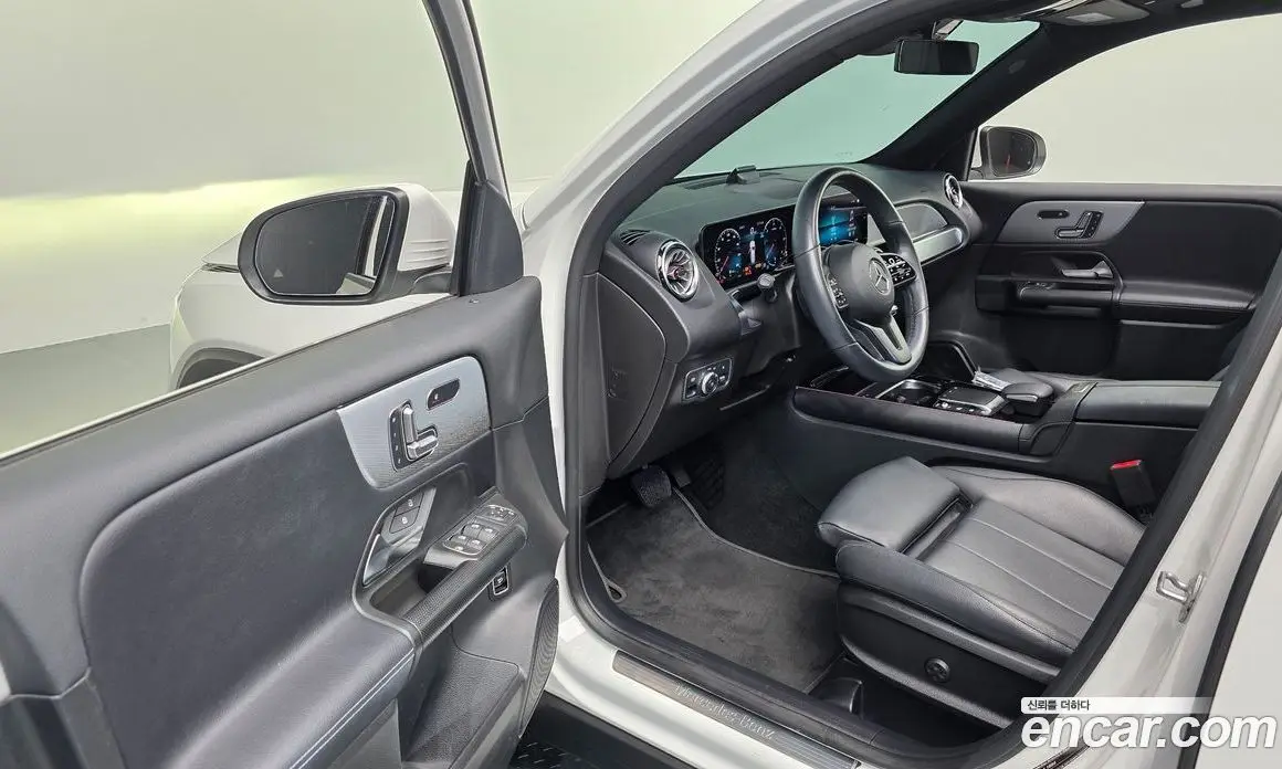 Mercedes-Benz GLB-Class 2021 1.9 автомат (гидро), фото 13 Mercedes-Benz GLB-Class 2021 1.9 автомат (гидро), фото 13