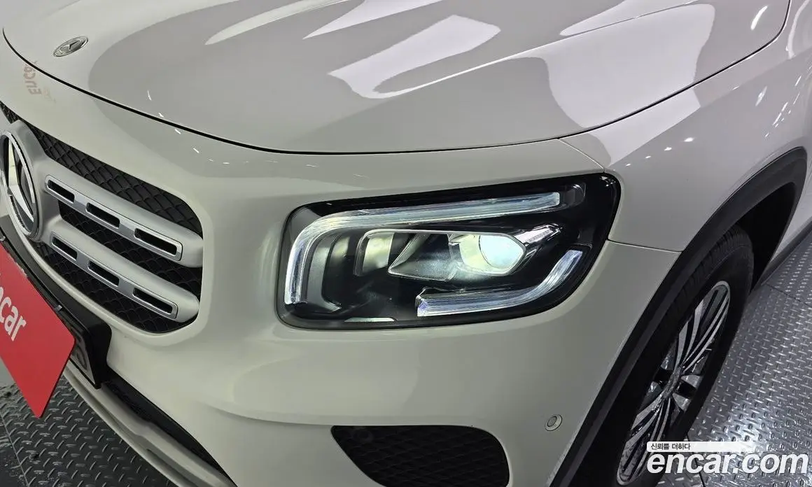 Mercedes-Benz GLB-Class 2021 1.9 автомат (гидро), фото 8 Mercedes-Benz GLB-Class 2021 1.9 автомат (гидро), фото 8