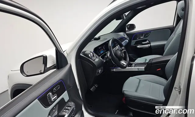 Mercedes-Benz GLB-Class 2025 2.0 автомат (гидро), миниатюра 12