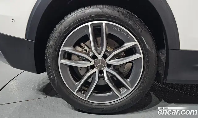 Mercedes-Benz GLB-Class 2025 2.0 автомат (гидро), миниатюра 6 Mercedes-Benz GLB-Class 2025 2.0 автомат (гидро), миниатюра 6