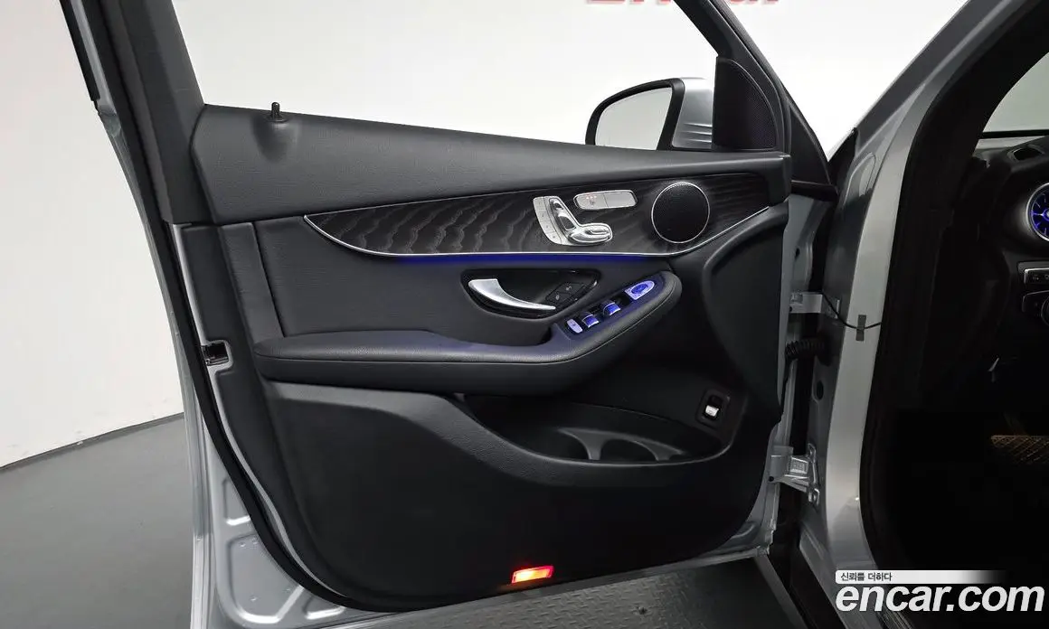 Mercedes-Benz GLC-Class 2019 2.0 автомат (гидро), фото 13 Mercedes-Benz GLC-Class 2019 2.0 автомат (гидро), фото 13