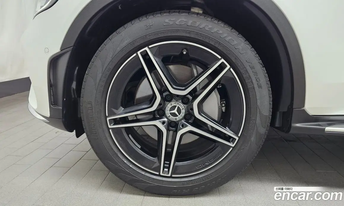 Mercedes-Benz GLC-Class 2022 2.0 автомат (гидро), фото 4 Mercedes-Benz GLC-Class 2022 2.0 автомат (гидро), фото 4