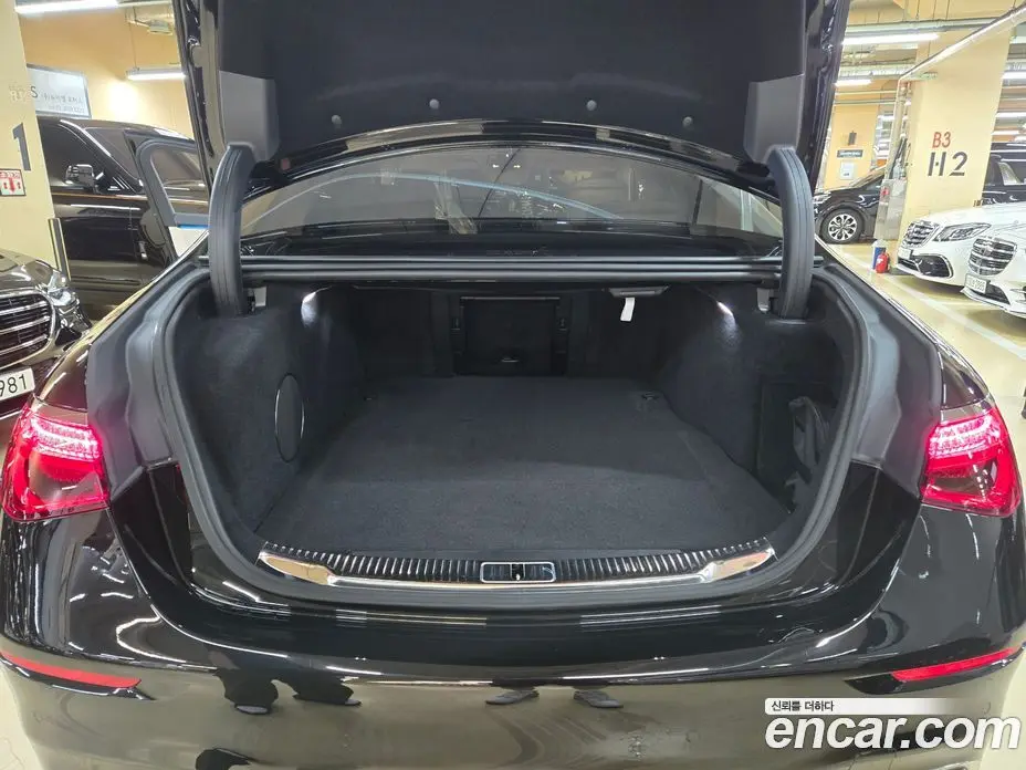 Mercedes-Benz S-Class 2025 4.0 автомат (гидро), фото 18