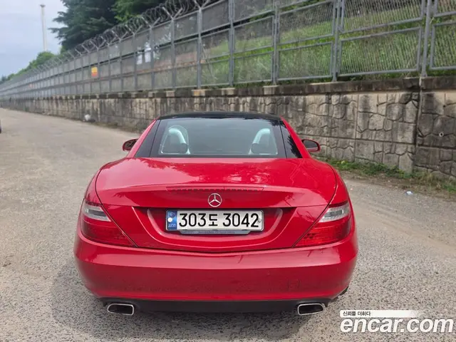 Mercedes-Benz SLK-Class 2014 1.8 автомат (гидро), миниатюра 3 Mercedes-Benz SLK-Class 2014 1.8 автомат (гидро), миниатюра 3