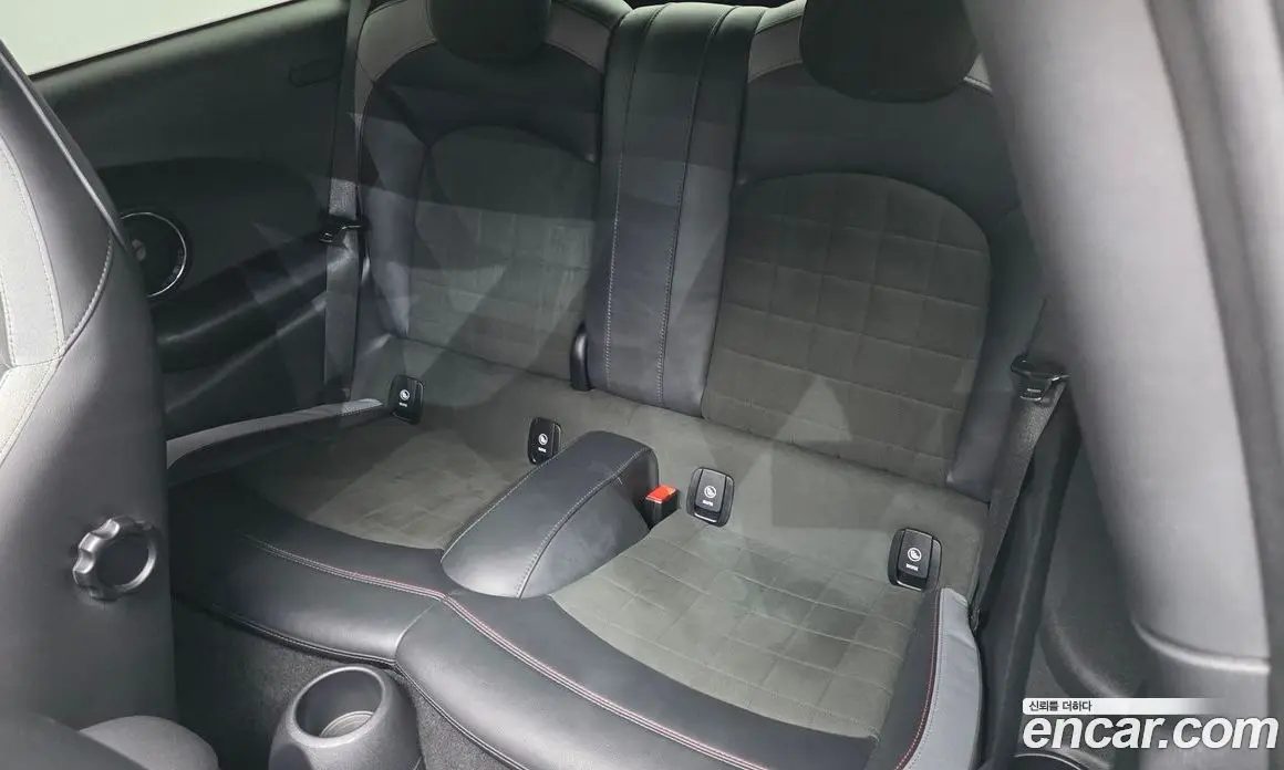 Mini Cooper 2020 2.0 автомат (гидро), фото 17 Mini Cooper 2020 2.0 автомат (гидро), фото 17