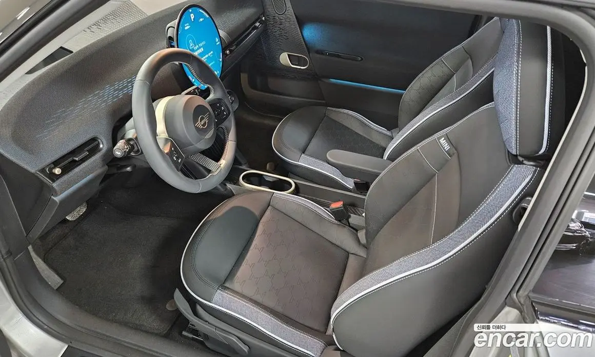Mini Cooper 2024 0.1 автомат (гидро), фото 17 Mini Cooper 2024 0.1 автомат (гидро), фото 17