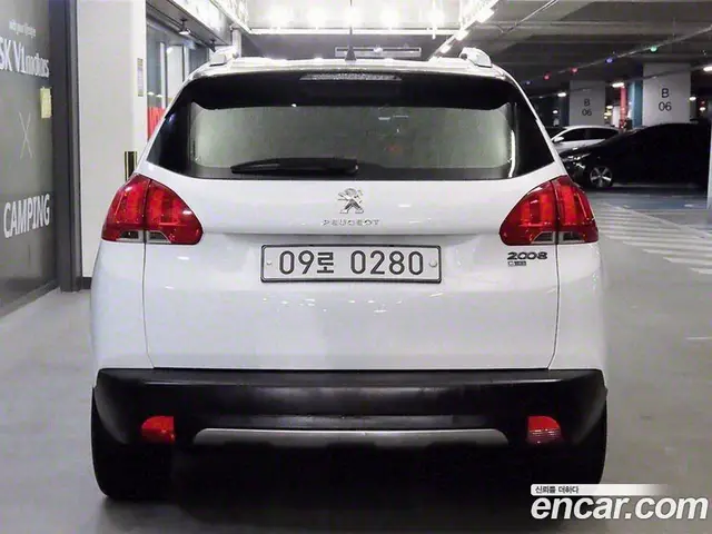 Peugeot 2008 2015 1.6 автомат (робот), миниатюра 5