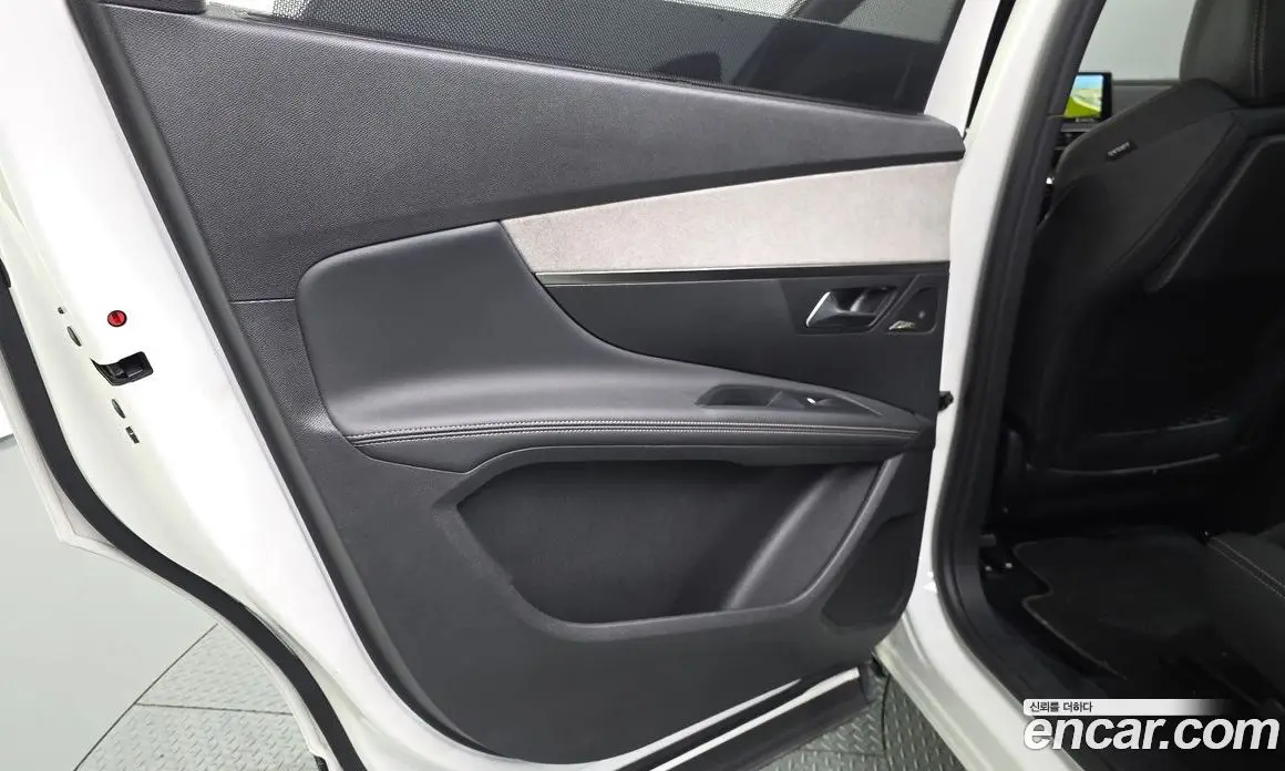 Peugeot 5008 2019 2.0 автомат (гидро), фото 15 Peugeot 5008 2019 2.0 автомат (гидро), фото 15