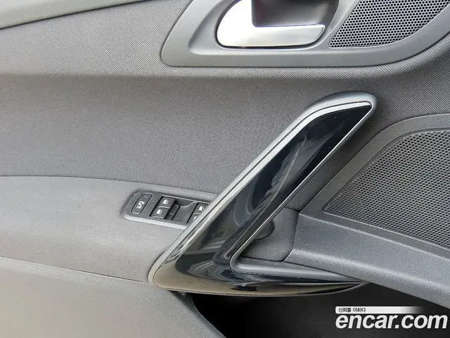 Peugeot 508 2015 1.6 автомат (гидро), миниатюра 11 Peugeot 508 2015 1.6 автомат (гидро), миниатюра 11