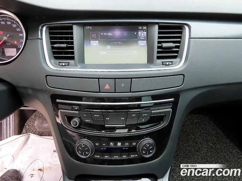 Peugeot 508 2015 1.6 автомат (гидро), фото 13 Peugeot 508 2015 1.6 автомат (гидро), фото 13