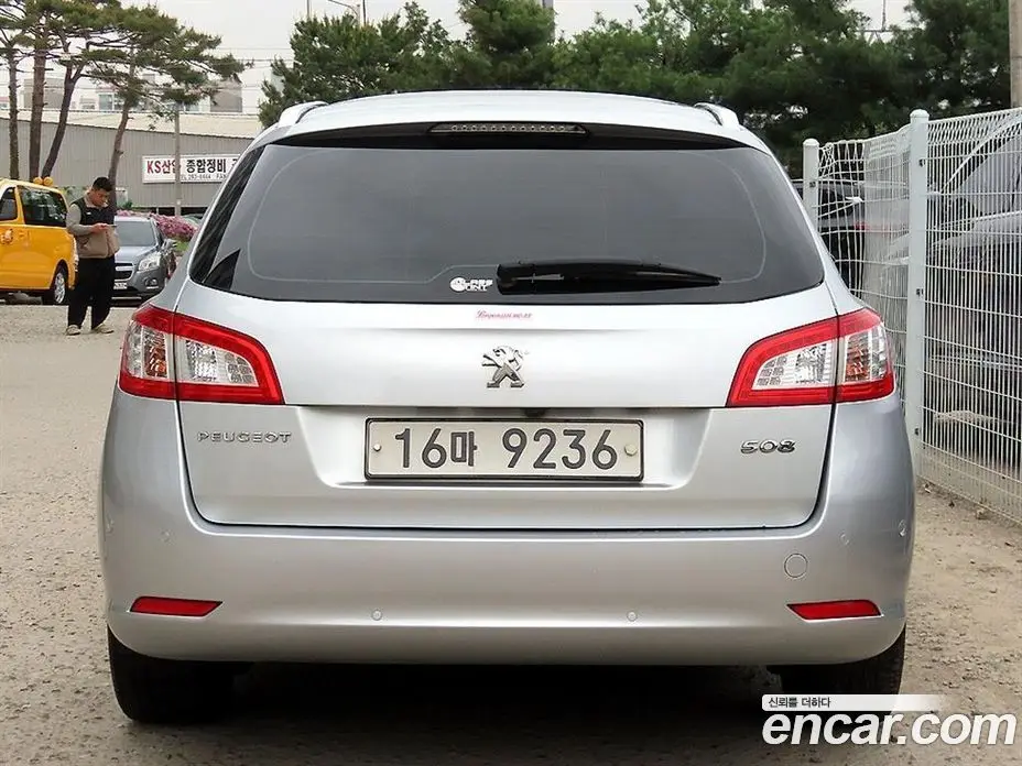 Peugeot 508 2015 1.6 автомат (гидро), фото 4 Peugeot 508 2015 1.6 автомат (гидро), фото 4