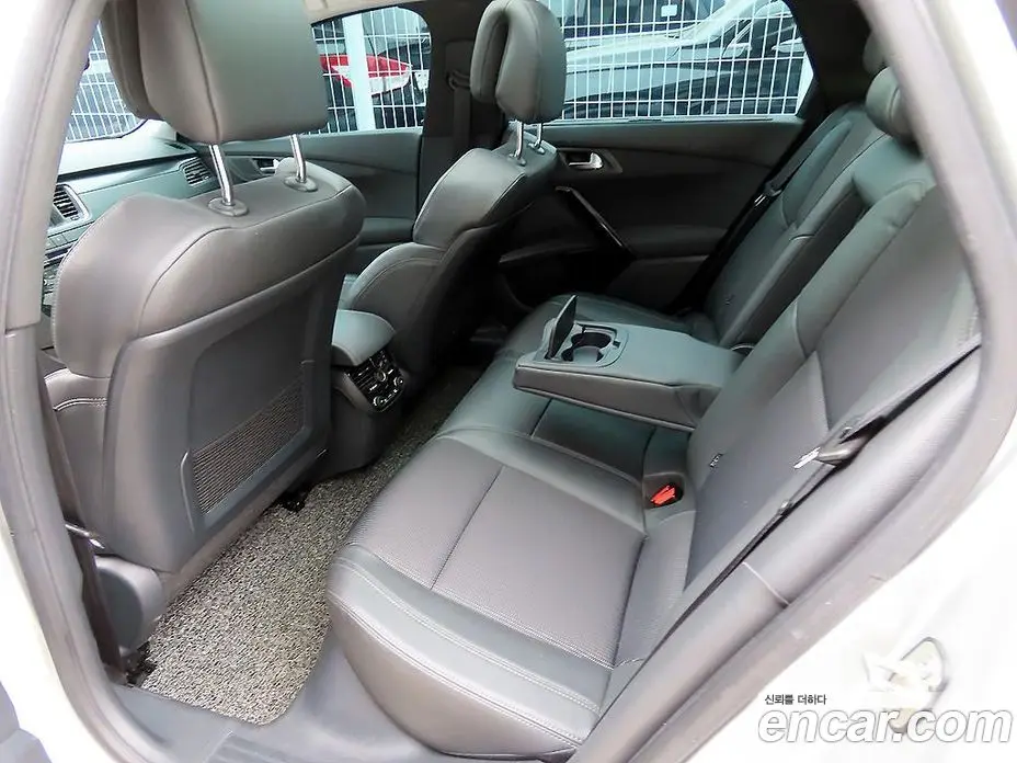 Peugeot 508 2015 1.6 автомат (гидро), фото 6 Peugeot 508 2015 1.6 автомат (гидро), фото 6
