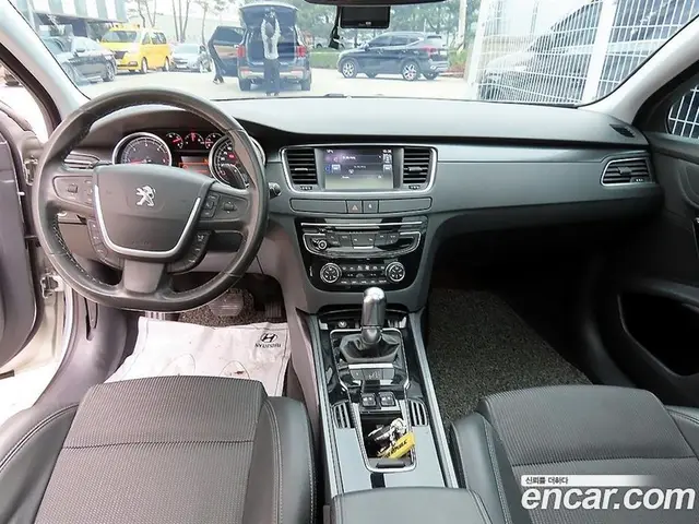Peugeot 508 2015 1.6 автомат (гидро), миниатюра 7 Peugeot 508 2015 1.6 автомат (гидро), миниатюра 7
