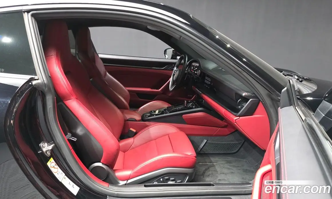 Porsche 911 2023 3.0 автомат (гидро), фото 16 Porsche 911 2023 3.0 автомат (гидро), фото 16