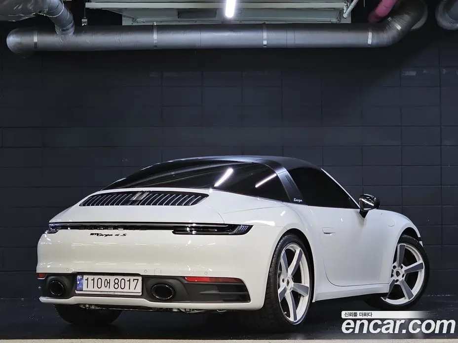 Porsche 911 2023 3.0 автомат (гидро), фото 4 Porsche 911 2023 3.0 автомат (гидро), фото 4