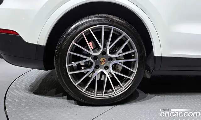Porsche Cayenne 2020 3.0 автомат (гидро), миниатюра 5