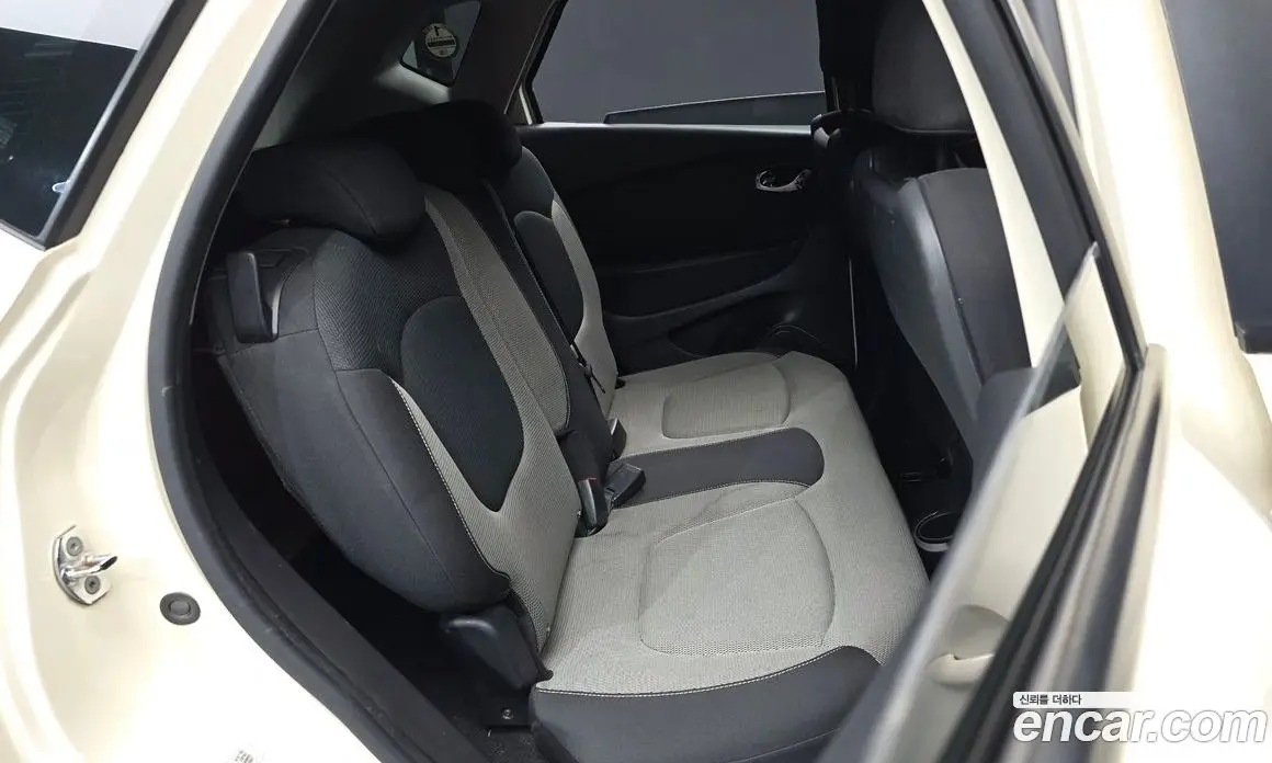Renault (Samsung) QM3 2014 1.5 автомат (гидро), фото 12 Renault (Samsung) QM3 2014 1.5 автомат (гидро), фото 12